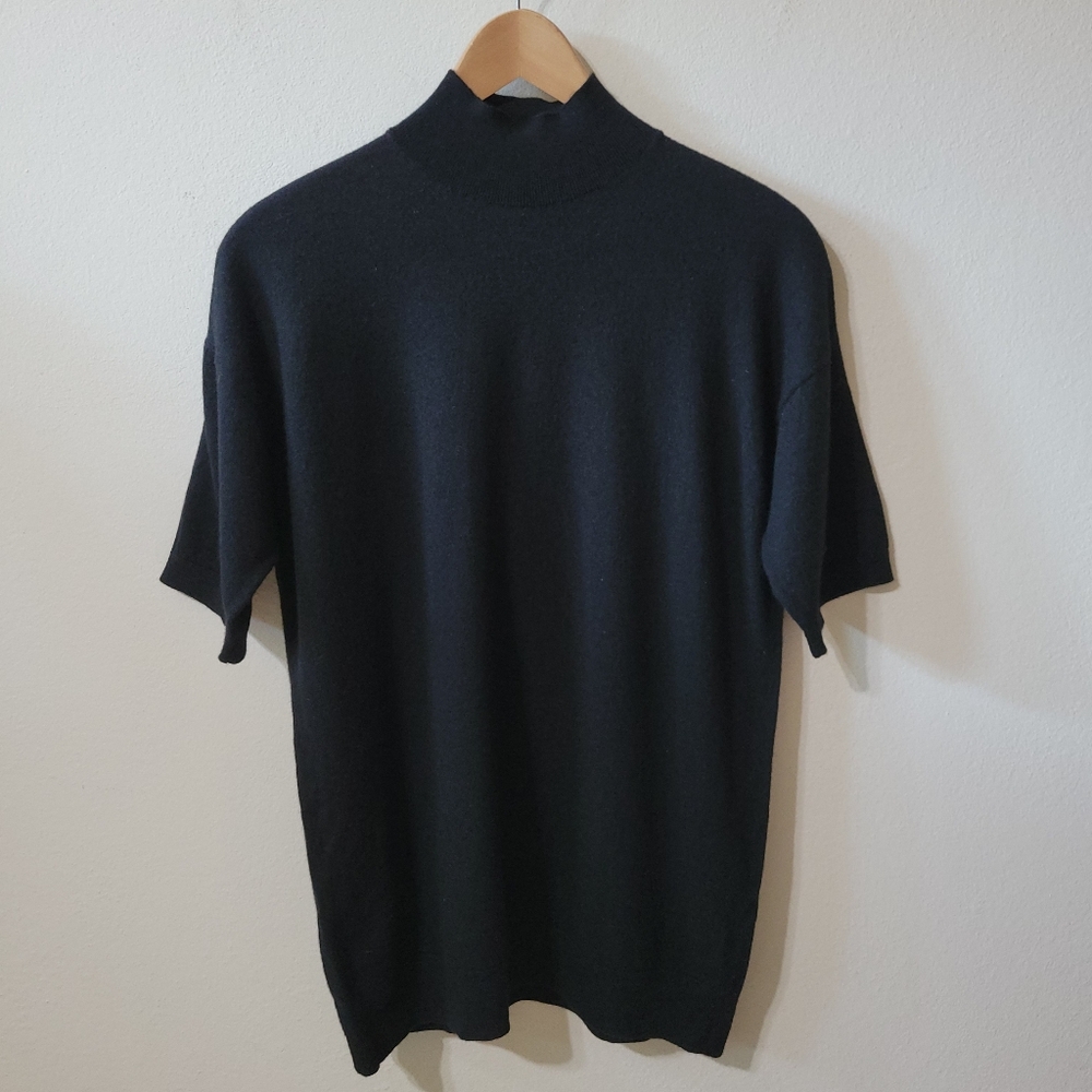 Theory Men's Merino Wool Black Short Sleeve Turtleneck Ribbed Cuff Sweater